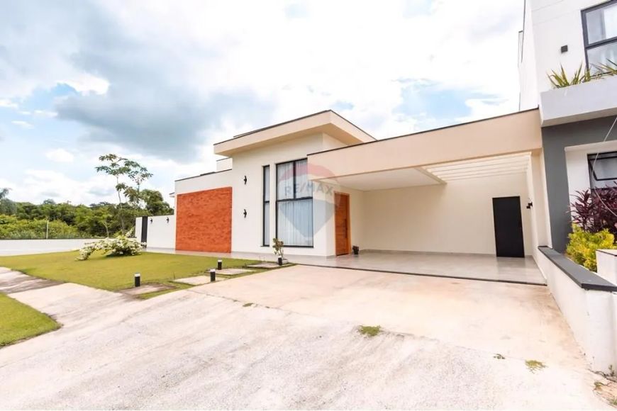 Casa Térrea com 3 dormitórios à venda, 182m² por R$1.390.000 - Condomínio Residencial Milano - Indai