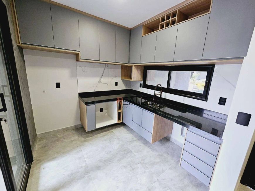 Casa com 3 suítes e SPA à venda, 135 m² por R$ 1.090.000 - Condomínio com Segurança 24h - Indaiatuba