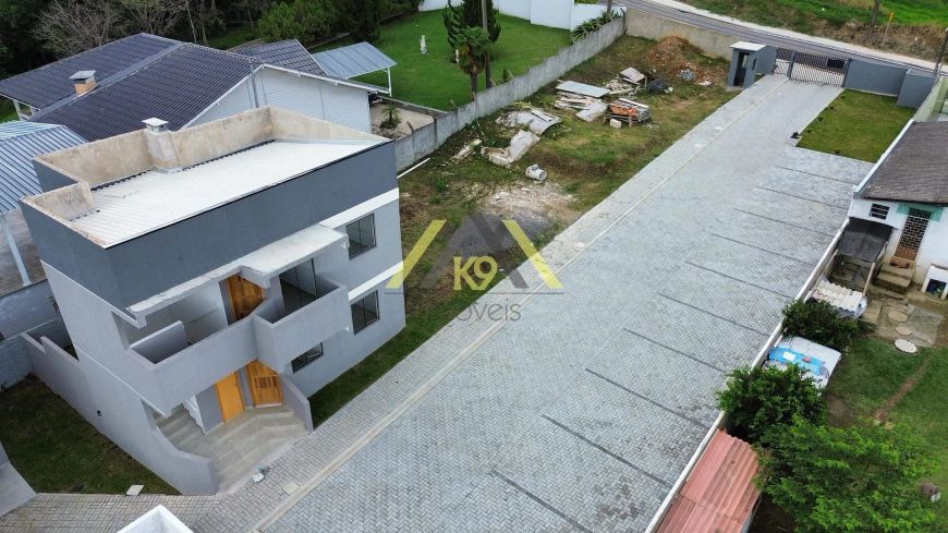 CASAS NO PARQUE DO EMBU EM COLOMBO