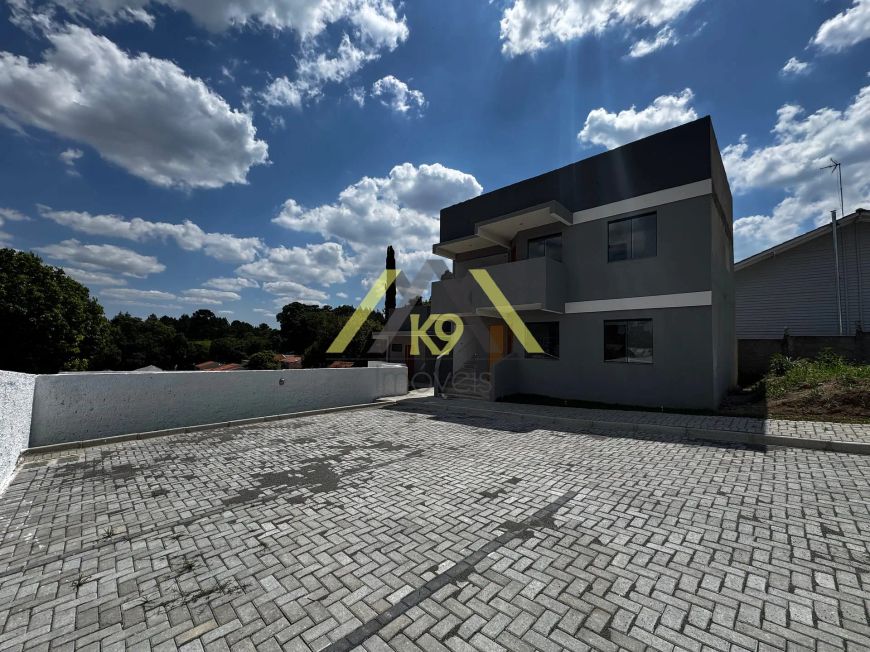 CASAS COM CHURRASQUEIRA NO PARQUE DO EMBU EM COLOMBO