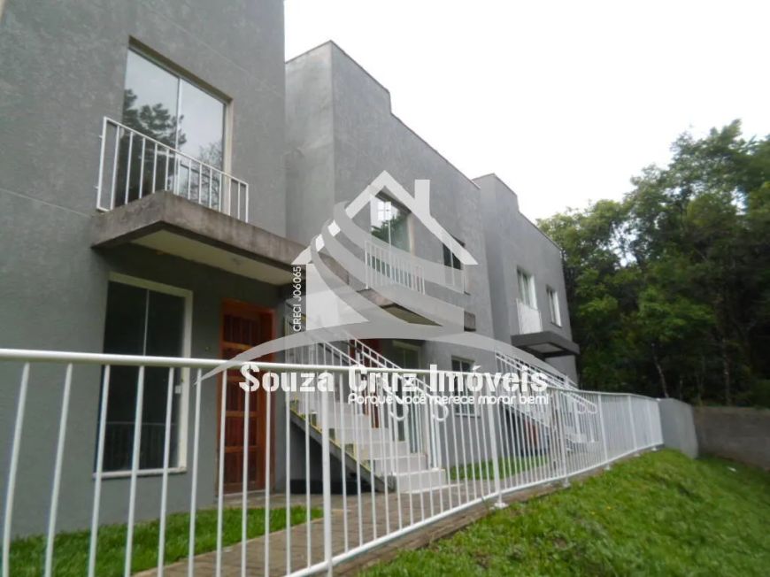 Apartamento Térreo com Amplo Garden - 05 min. Centro de Colombo.