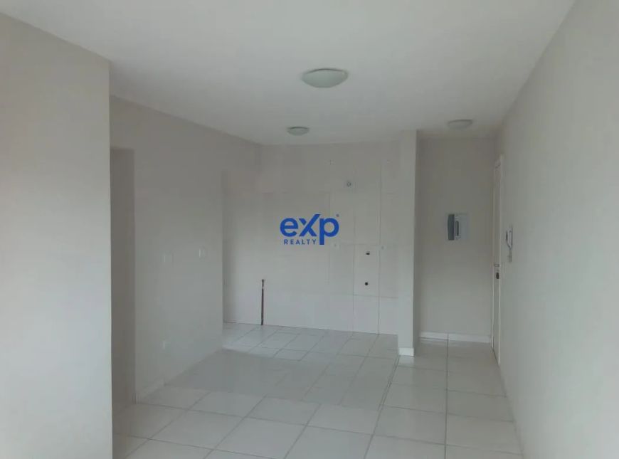 Apartamento 3 quartos no Condomínio Residencial Rodrigo Fadel a venda no bairro Parque dos Lagos, Co