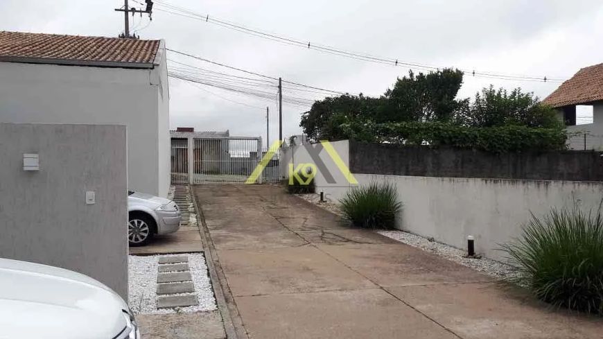 CASA NO CAMPO PEQUENO EM COLOMBO