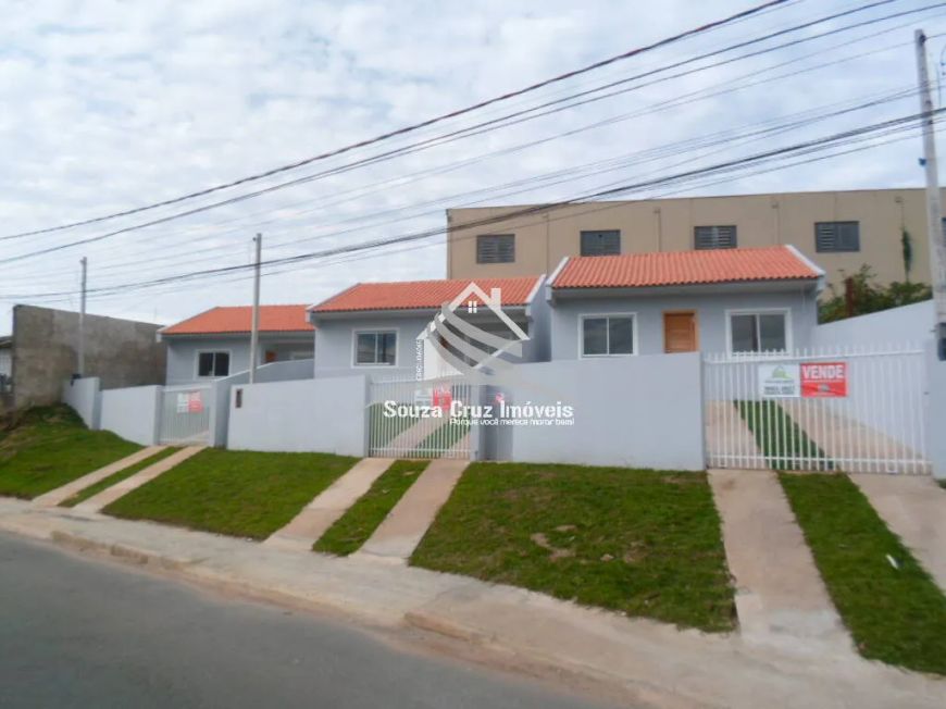 Casas de Frente para Rua - 03 Quartos- Divisa com Curitiba.