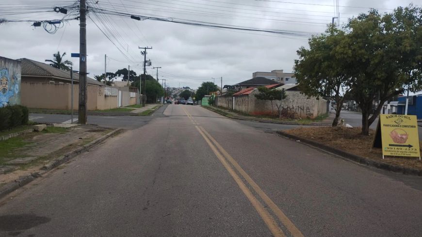 Terreno com 430 metros quadrados - avenida comercial em Guaraituba - Colombo - PR