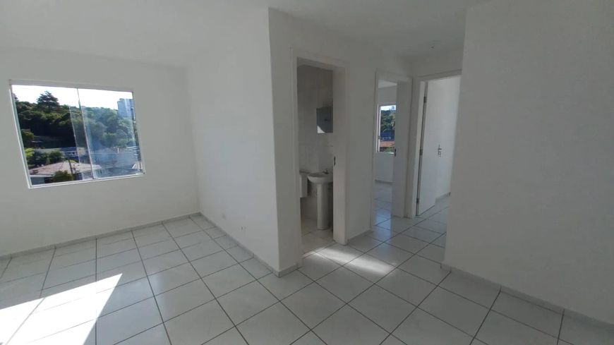 Apto com 2 quartos e 1 vaga - Embu - Colombo