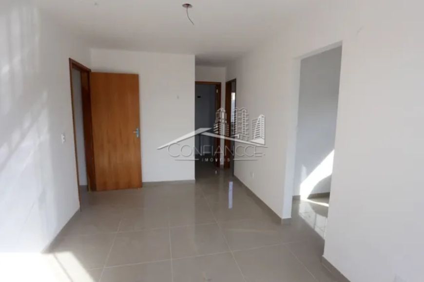 Apartamento 2 quartos e 1 vaga de garagem à venda em Colombo/PR