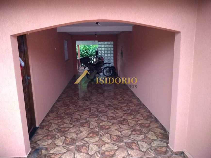 EXCELENTE CASA!!! 03 QTOS., CHURRASQ., AMPLO ESPAÇO NO FUNDOS