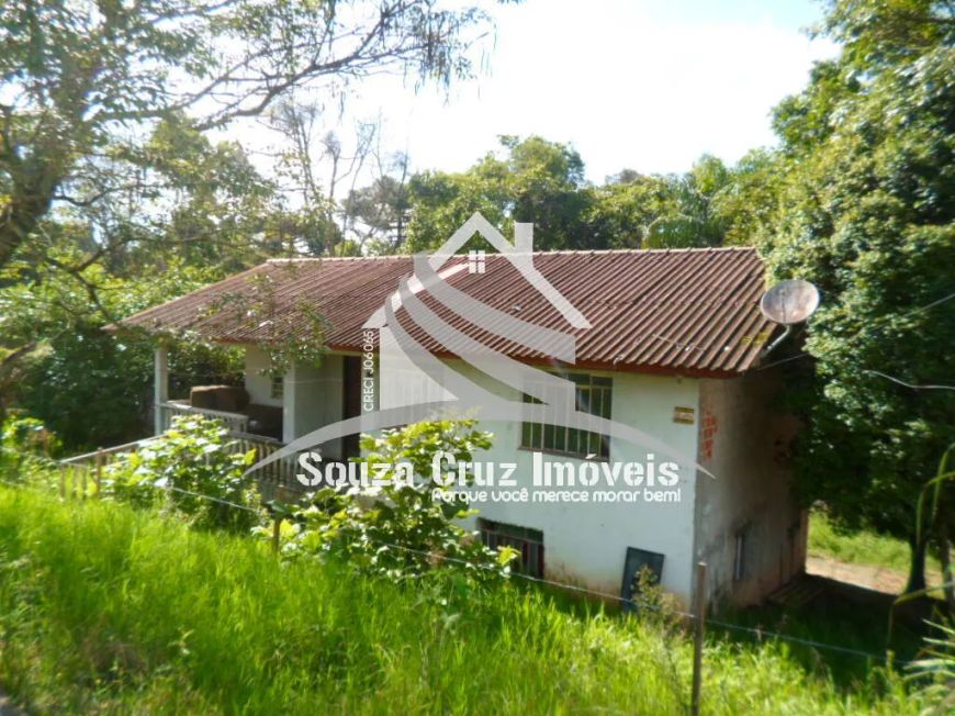 Casa em Alvenaria em um terreno de 490,00 m².