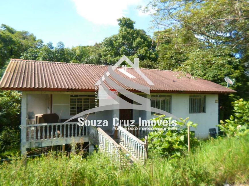 Casa em Alvenaria em um terreno de 490,00 m².