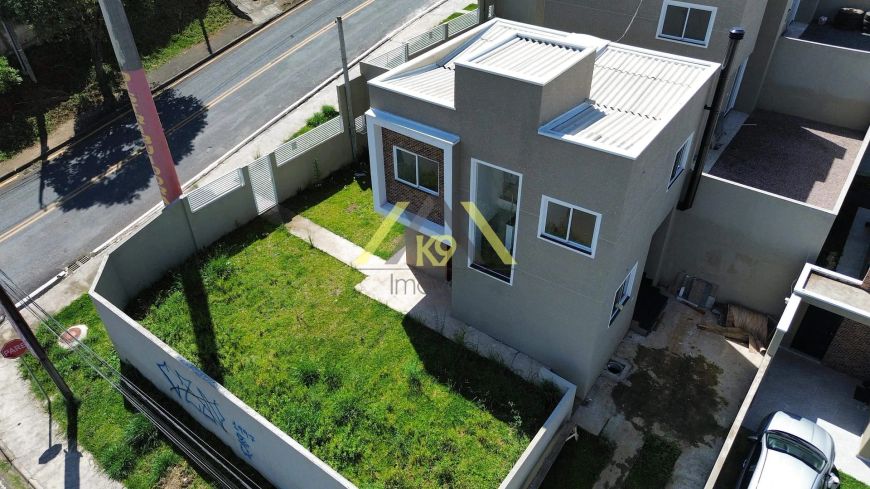 SOBRADO DE ESQUINA COM SUÍTE E CENTRAL A GÁS NO MARACANÃ EM COLOMBO