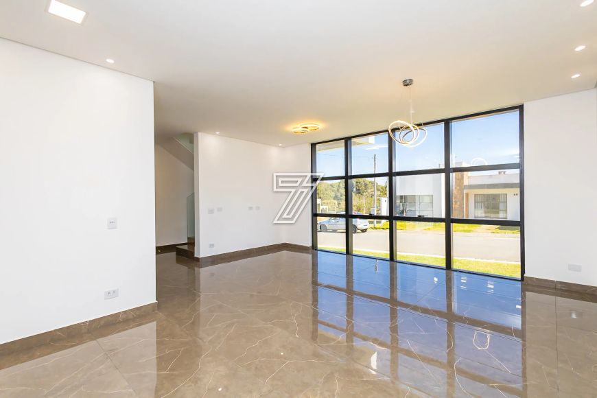 Casa em condominio a venda em Roça Grande - Colombo com 228 m2 com 4 quartos 4 vagas garagem