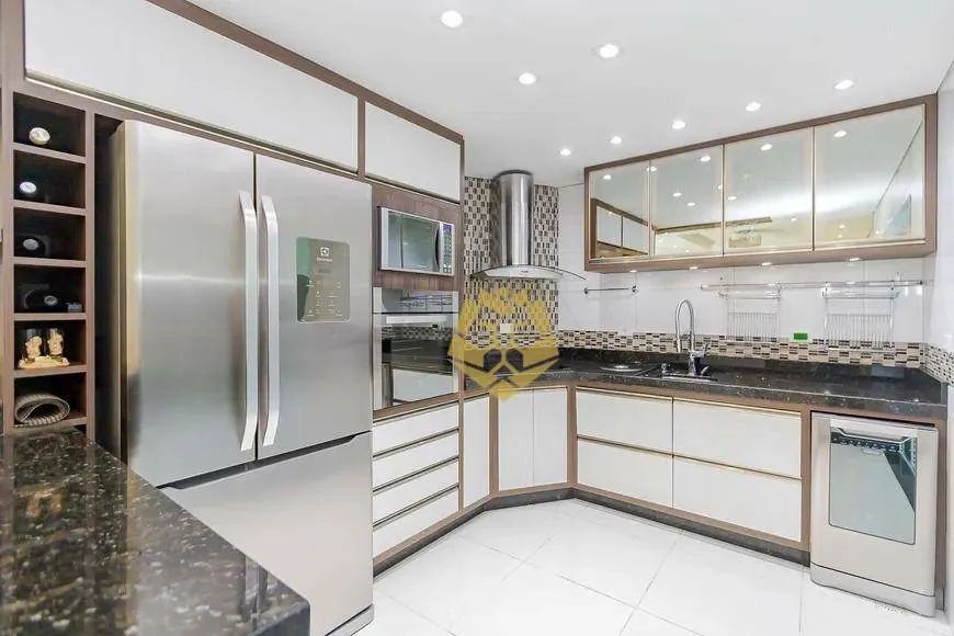 Casa Excepcional com 6 dormitórios à venda, 520 m² por R$ 1.150.000 - Atuba - Colombo/PR!
