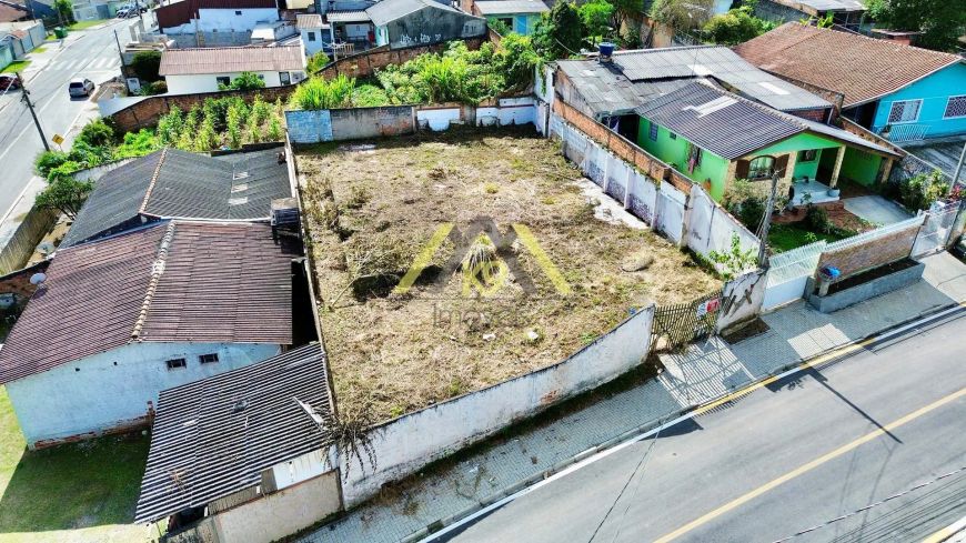 Terreno PLANO medindo 460m², com 16,53 metros de frente no São Gabriel em Colombo