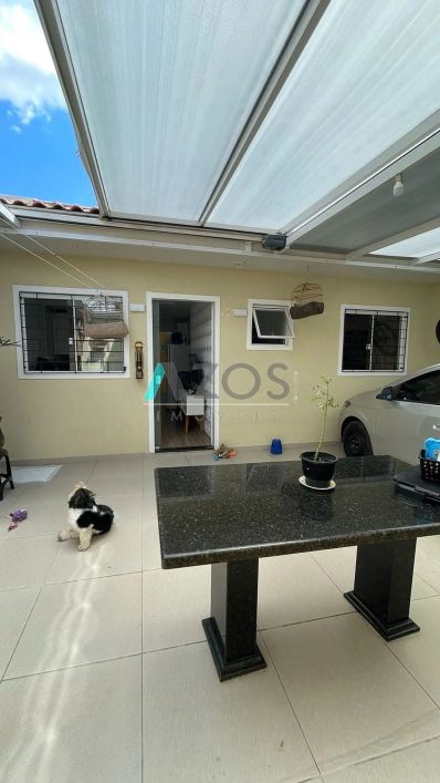 CASA COM 02 DORMITÓRIOS A VENDA NO BAIRRO GUARAITUB EM COLOMBO POR R$280.000,00