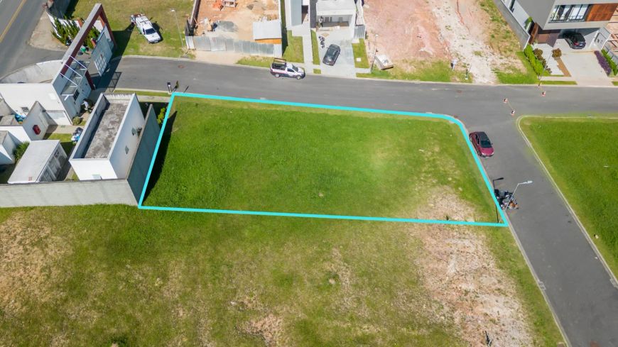 Terreno pronto para construir em condomínio com