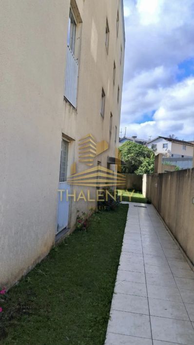APARTAMENTO com 2 dormitórios à venda com 53.34m² por R$ 180.000,00 no bairro Guarani - COLOMBO / PR