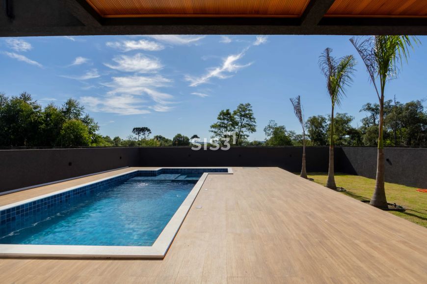 Casa em condomínio Clube
