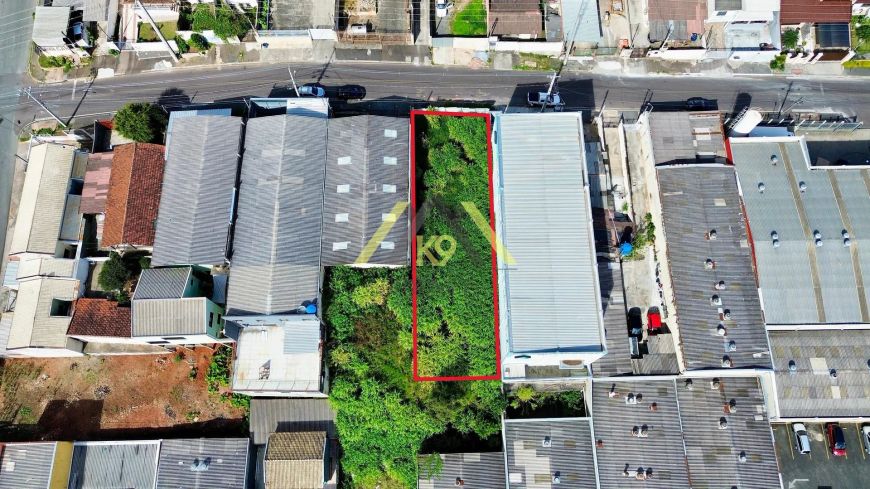 Terreno medindo 480m² (12x40) no Guarani em Colombo