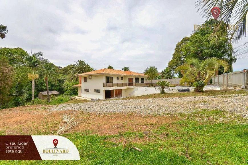 Terrenos na Rodovia da Uva com casa em alvenaria à venda, 22633 m² por R$ 5.659.000 - Embu - Colombo