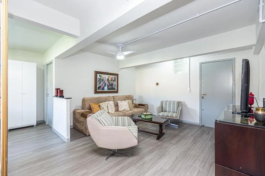 Prédio Comercial e Residencial