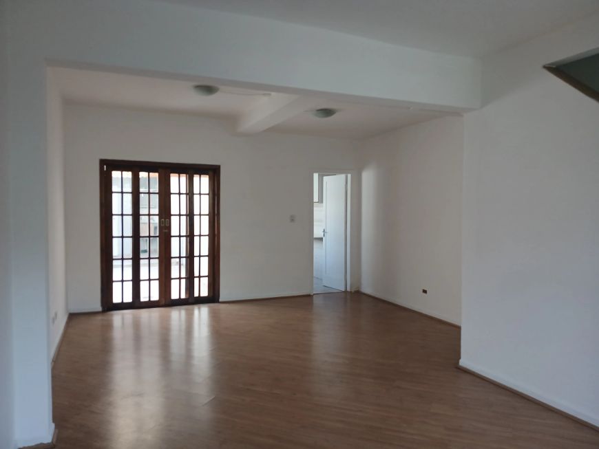 Sobrado com 2 quartos, Aclimação - São Paulo