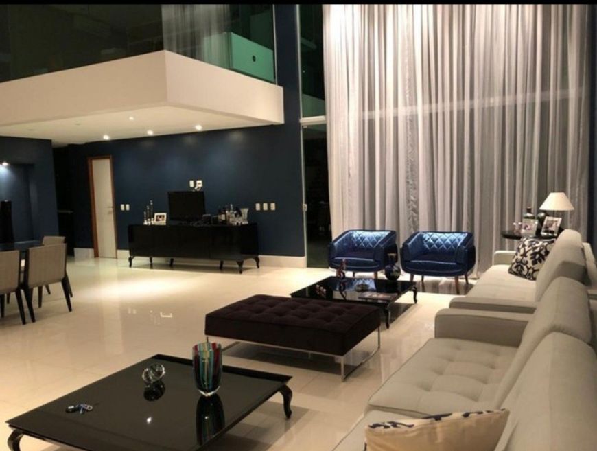 IMÓVEIS DE ALTO PADRÃO. Casas e Apartamentos nos melhores Condomínios de Manaus