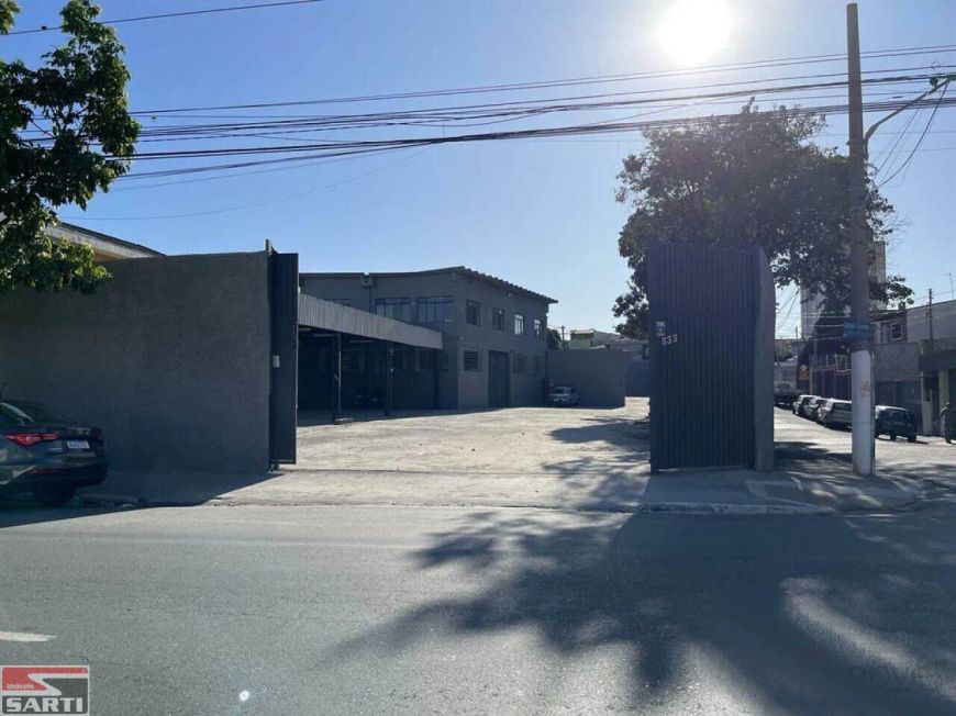 GALPÃO REFORMADO , BAIRRO DO LIMÃO , AMPLA METRAGEM , TERRENO COM 1.942 m² , ESTACIONAMENTO AMPLO