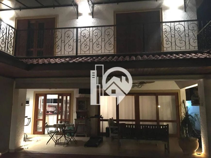 Casa de Alto Padrão 3 Suítes à venda, 330 m² - Condomínio Fechado Sunset Garden - Jacareí/SP