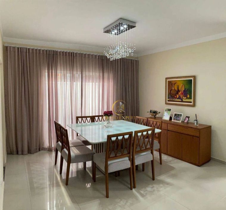 Sobrado 190 m² 4 quartos a venda em condomínio no Pq. Califórnia em Jacareí!