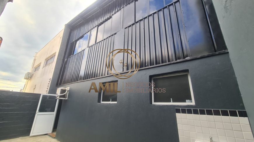 Galpão / Residencial Parque dos Sinos / 196m² / 224m² Terreno / Jacareí