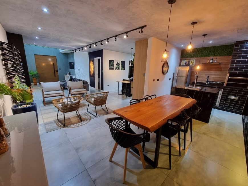 Sobrado á venda Vivva Jacareí/ Villa Branca
