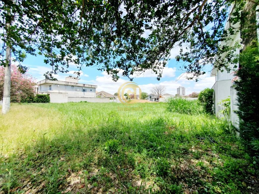 Terreno plano a venda, com 371,52 m2 no Condomínio Sunset Garden em Jacareí/SP