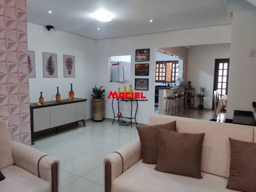 CASA A VENDA NO VILA BRANCA JACAREI.