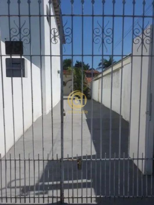 OPORTUNIDADE ÚNICA! IMÓVEL DE 450 M² COM GARAGEM EM JACAREÍ SP
