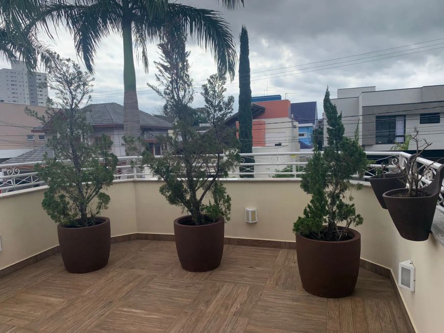 CASA EM CONDOMINIO! SUPER BOM GOSTO!