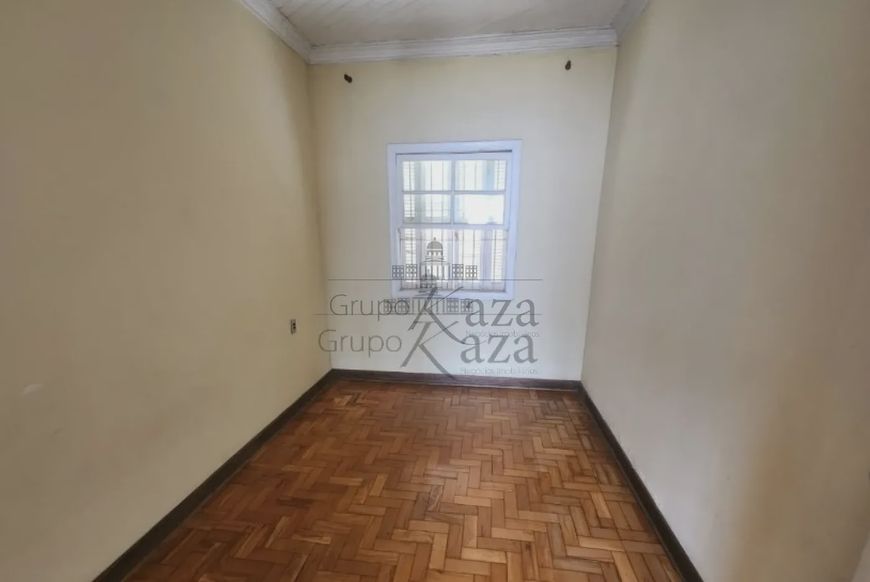 Casa Comercial ou Residencial - Centro - Jacareí - 3 Dormitórios - 163m².