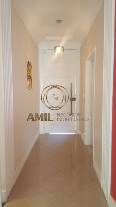 Ótima Casa Sobrado no Loteamento Villa Branca - 4 dormitórios sendo 3 suítes / 6 banheiros / 2 vagas