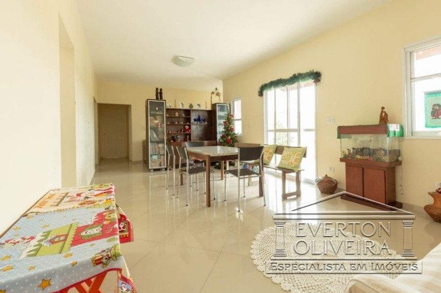Casa a venda no Jardim Terras de Santa Helena - Jacareí Ref: 10485