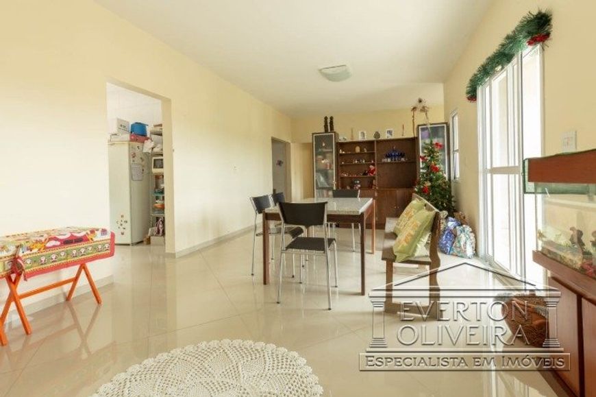 Casa a venda no Jardim Terras de Santa Helena - Jacareí Ref: 10485