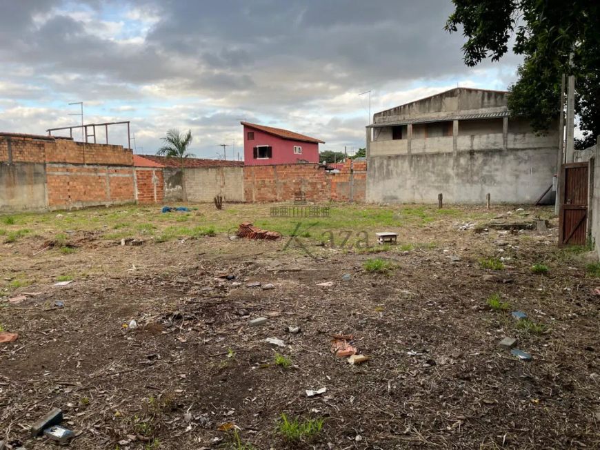 Oportunidade - Terreno - Jacareí - Cidade Salvador - 968m² - Estuda Permuta.