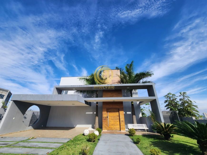 Casa com Conceito Único e Moderno, no Condomínio Mirante do Vale.