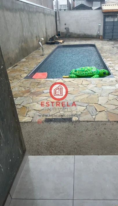 Casa à venda em Jacareí-SP, Loteamento Villa Branca: 2 quartos, 1 banheiro, 1 vaga de garagem, 62,00