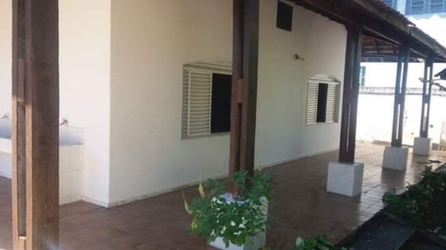 Casa à Venda com Área Comercial Aprovada no Jardim Santa Maria! 400m², 3 Dorms, 4 Vagas - RA Amil