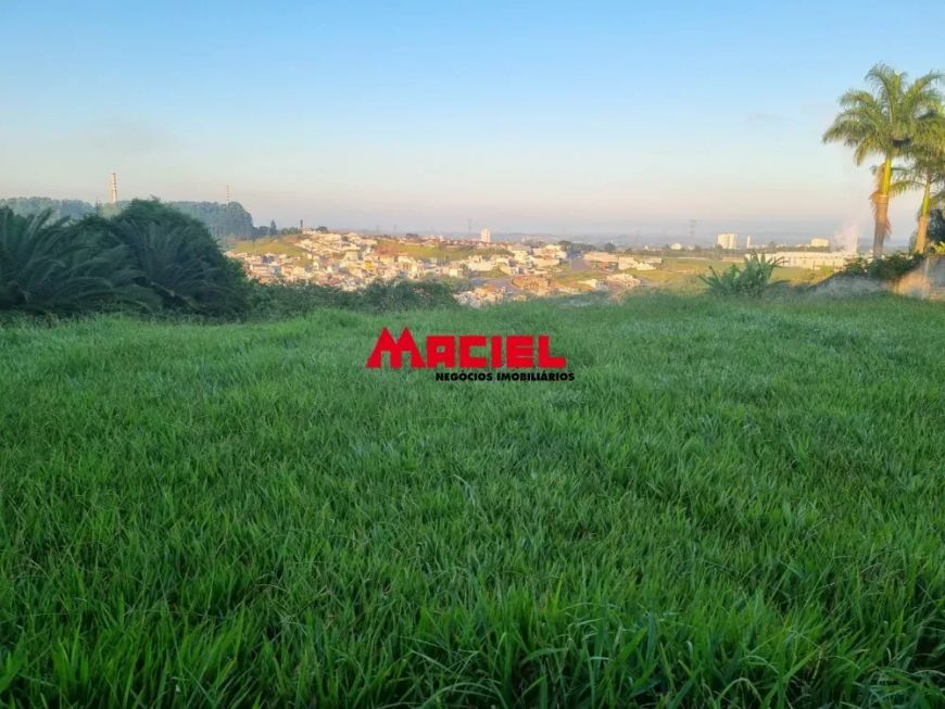 MARAVILHOSO TERRENO - 1.780M² - CONDOMÍNIO CLUBE MIRANTE DO VALE
