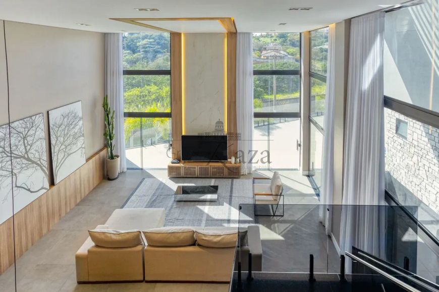 Oportunidade - Casa em Condomínio - Condomínio Terras de Santa Helena - 4 Dormitórios - 400m²