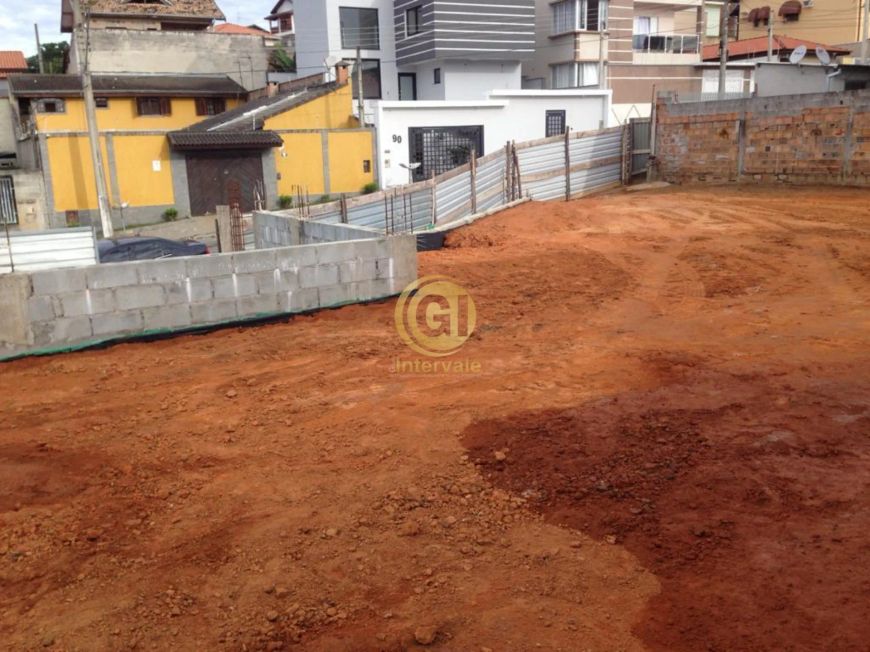 Terreno à venda de 400 m² - Jardim Terras de São João - Jacareí/SP com ótima Vista para Cidade.