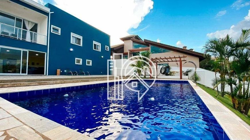 Casa 5 dormitórios à venda -Condomínio Lago Dourado- Jacareí