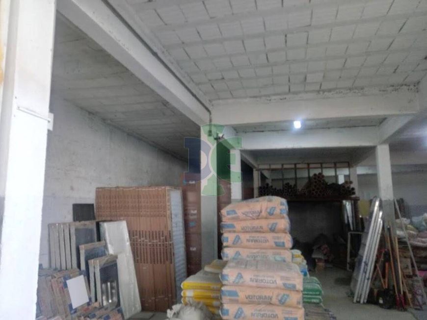 Ponto comercial/Loja/Box para venda com 300 metros quadrados em Jardim Esper - Jacareí - SP