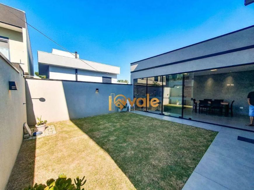 Casa à venda 215m2 Condomínio Vivva Jacareí SP